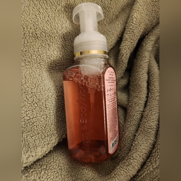 Bath & Body Works Pink Pineapple Sunrise 8.75 - Picture 3 of 4